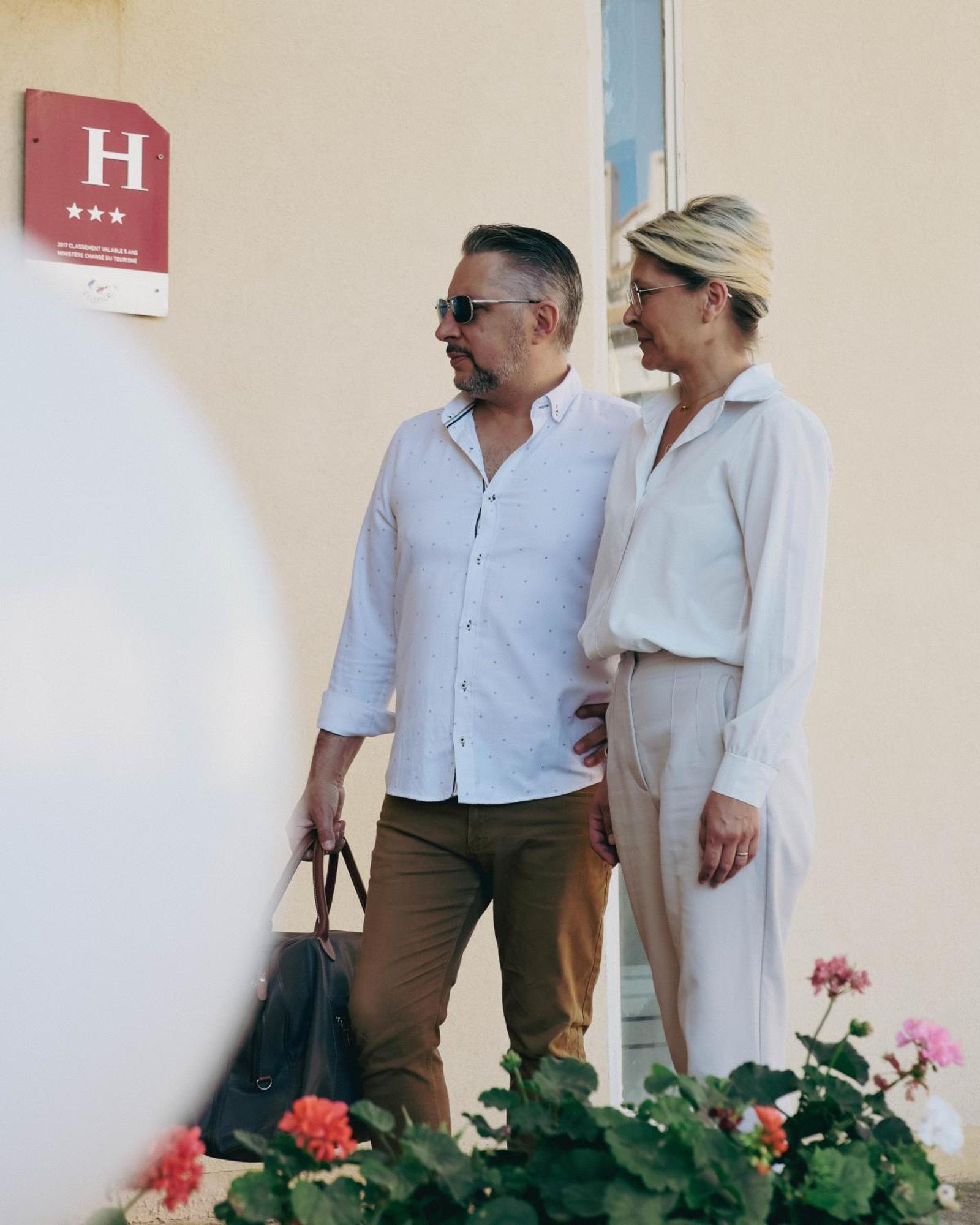 Hotel Du Port Canet-en-Roussillon Exterior foto